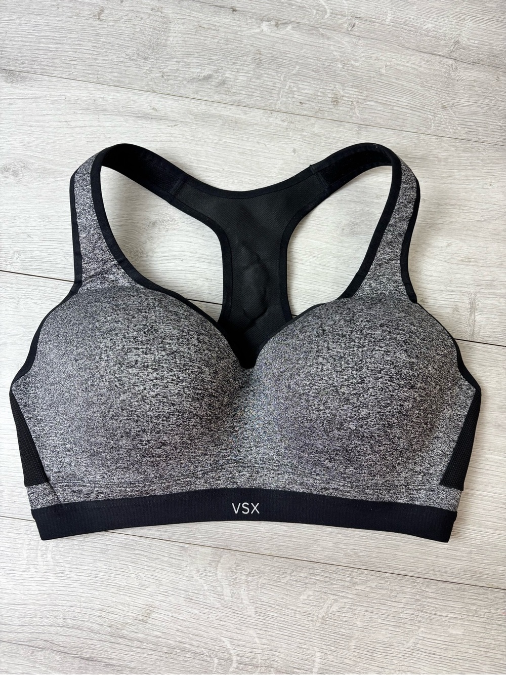 Victoria’s Secret VSX Sport Racerback Sports Bra 36D Gray Black High Impact